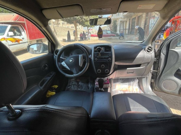 nissan-sunny-big-3