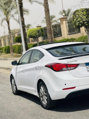 hyundai-elantra-big-2