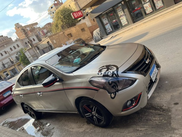 nissan-sunny-big-0