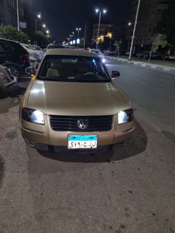 volkswagen-passat-big-0