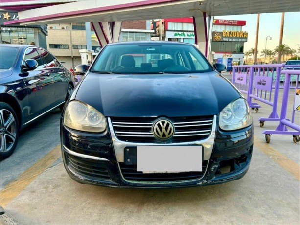 volkswagen-jetta-big-0