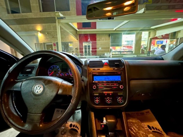 volkswagen-jetta-big-3