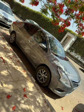 nissan-sunny-big-0