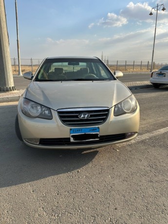 hyundai-elantra-big-0