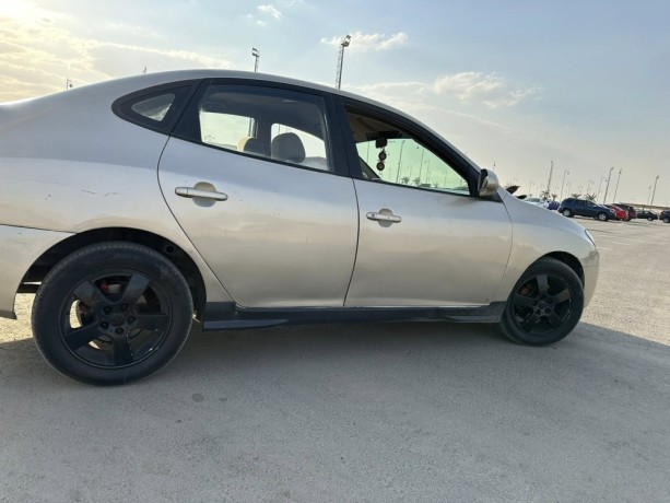 hyundai-elantra-big-2