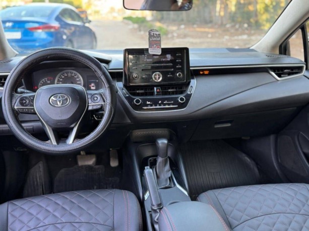 toyota-corolla-big-5