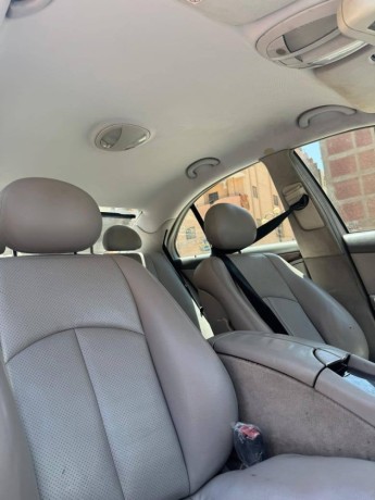 mercedes-e200-big-6
