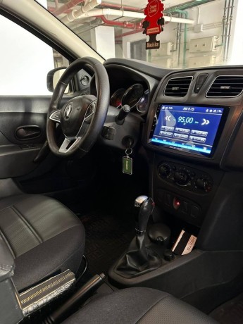 renault-logan-big-3