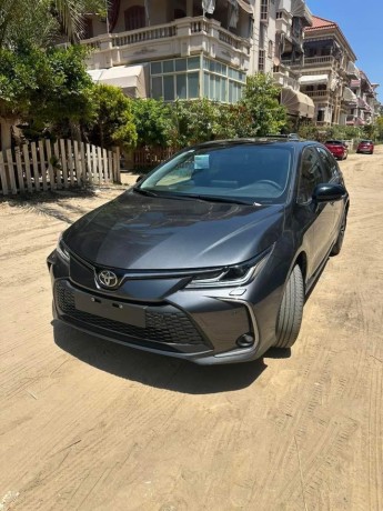toyota-corolla-big-0