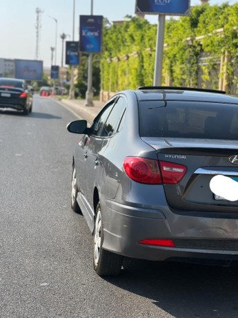 hyundai-elantra-big-2