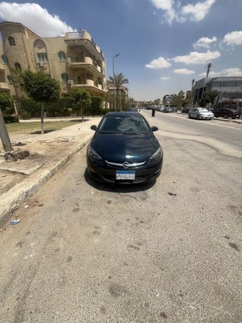 opel-astra-big-0